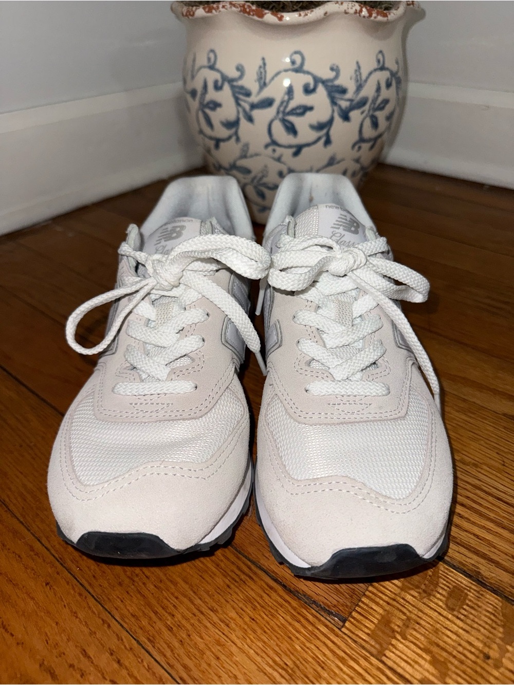 New Balance Neutral Beige & White 574 - Picture 3 of 6